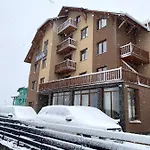 Hotel Rich Oak - з відкритим панорамний басейном