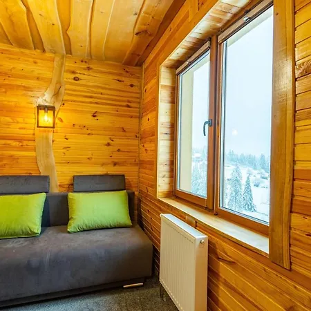 Rich Oak - з відкритим панорамний басейном 酒店