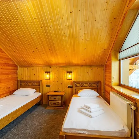 Hotel Rich Oak - з відкритим панорамний басейном