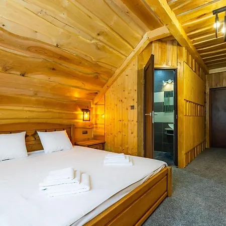 Rich Oak - з відкритим панорамний басейном Hotel Jablunyzja