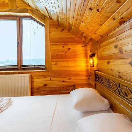 Rich Oak - з відкритим панорамний басейном