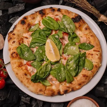 Hotel Rich Oak - з відкритим панорамний басейном