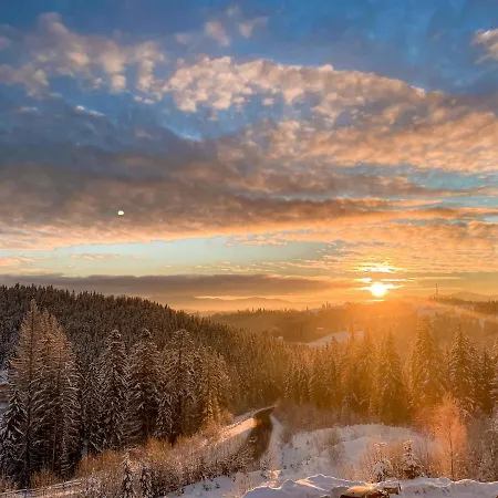 酒店 Rich Oak - з відкритим панорамний басейном *