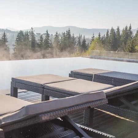 Rich Oak - з відкритим панорамний басейном * 亚布卢尼齐亚