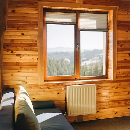 Rich Oak - з відкритим панорамний басейном Jablunyzja