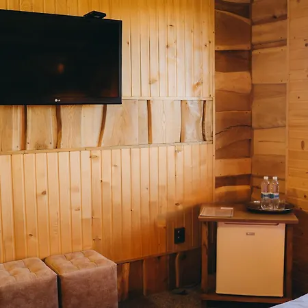 Rich Oak - з відкритим панорамний басейном