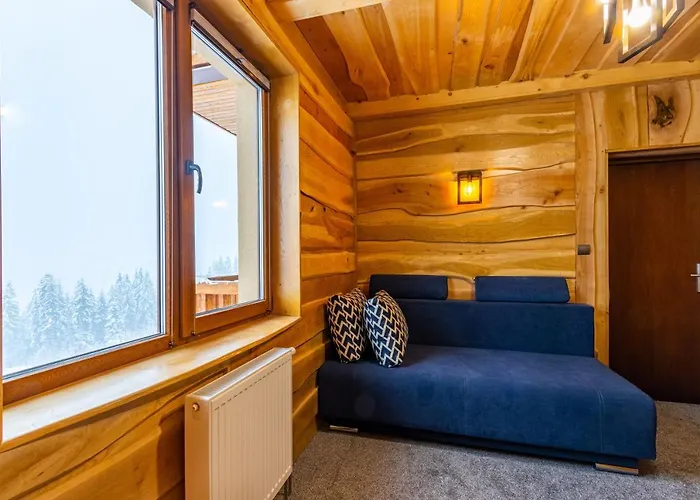 Rich Oak - з відкритим панорамний басейном Otel Yablunytsia
