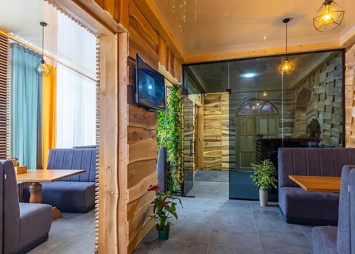 Otel Rich Oak - з відкритим панорамний басейном